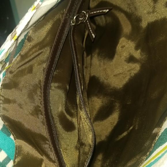 Thirty-one fold over purse - Picture 3 of 5